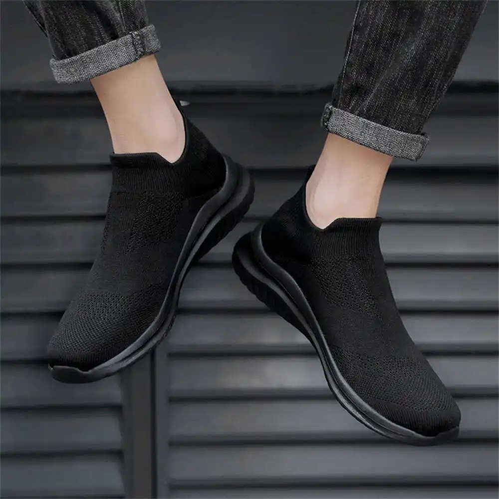 Travel Accessories For Young Women - Sepatu olahraga pria, krem lembut baru