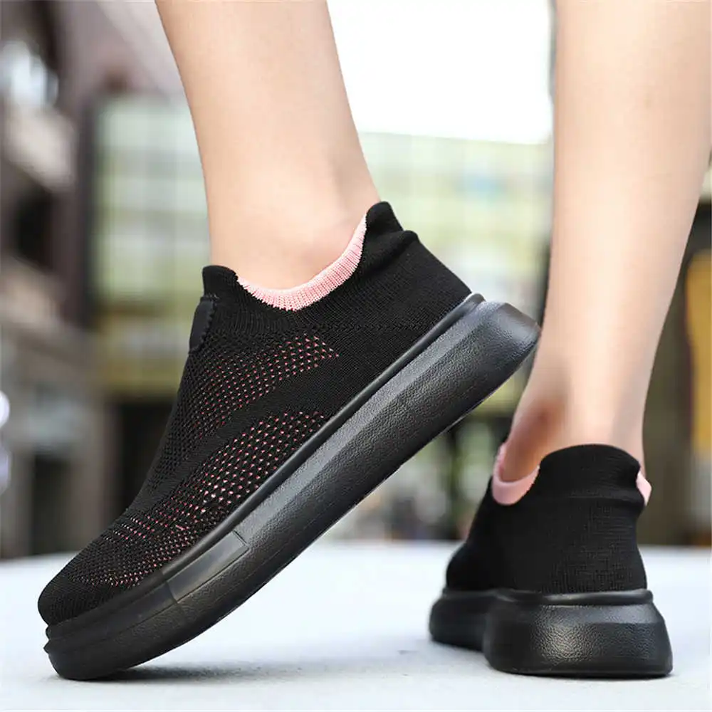 Travel Accessories For Young Women - Stoking Platform sepatu cokelat untuk wanita